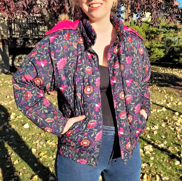Vintage paisley print down filled puffer jacket - Picture 1 of 16